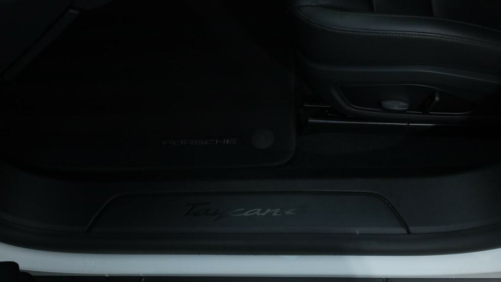 Porsche Taycan Turbo S Black #20