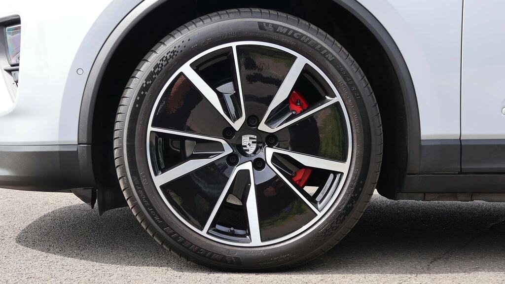Porsche Macan 380Kw 4S 100Kwh Grey #4