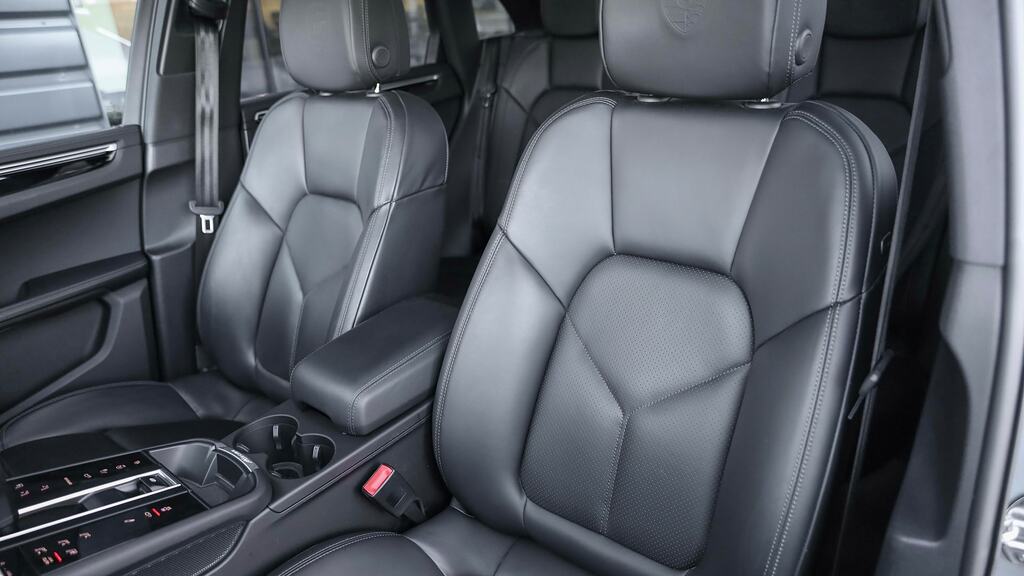 Porsche Macan 265Kw 100Kwh Grey #9
