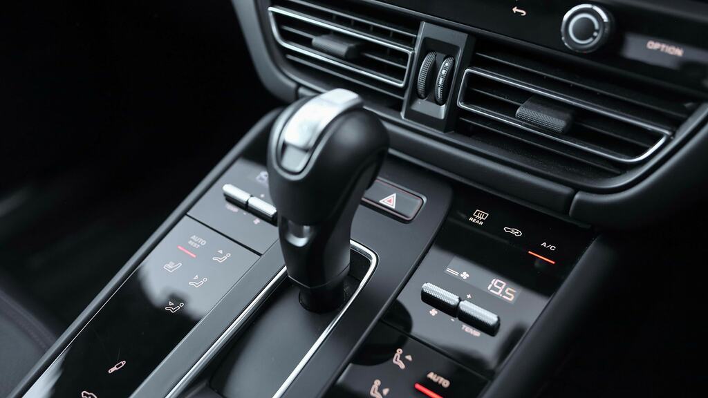 Porsche Macan 265Kw 100Kwh Grey #22