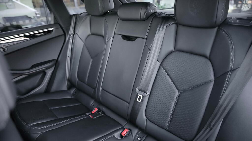 Porsche Macan 265Kw 100Kwh Grey #12