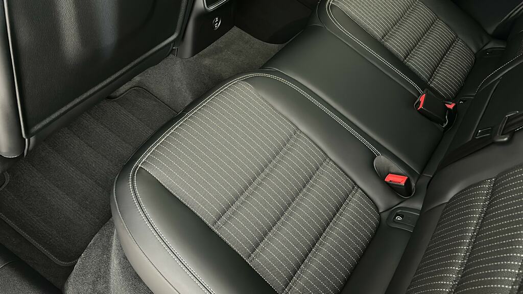 Porsche Macan 420Kw Gts 100Kwh NX26JWY Grey #29