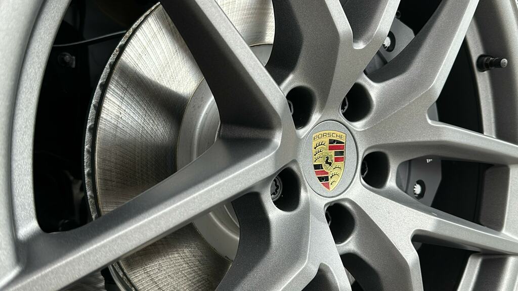 Porsche Macan 420Kw Gts 100Kwh NX26JWY Grey #26