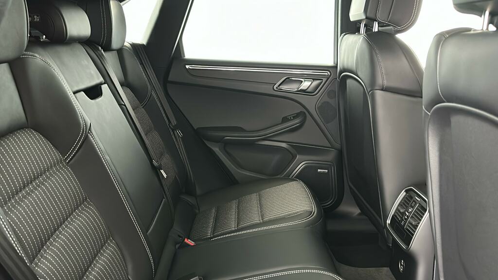 Porsche Macan 420Kw Gts 100Kwh NX26JWY Grey #37