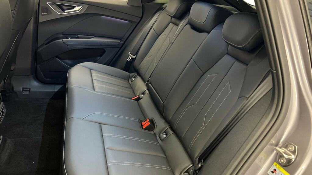 Audi Q4 E Tron 45 Black Edition Sportback 82Kwh Blue #16