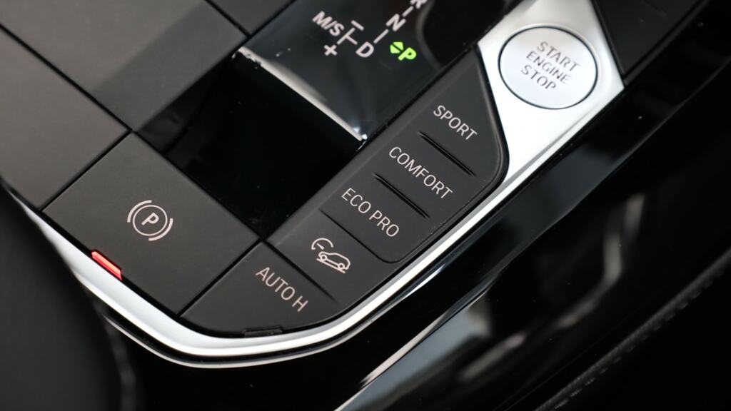 BMW X4 Hybrid #18