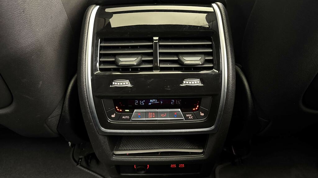 BMW X7 Xdrive40d Mht M Sport Step Black #31