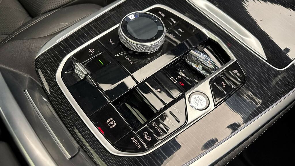 BMW X7 Xdrive40d Mht M Sport Step Black #10