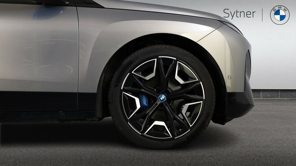 BMW iX Ix Xdrive40 M Sport White #14