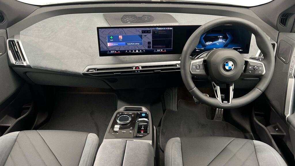 BMW iX 300Kw Xdrive45 M Sport 101Kwh White #4