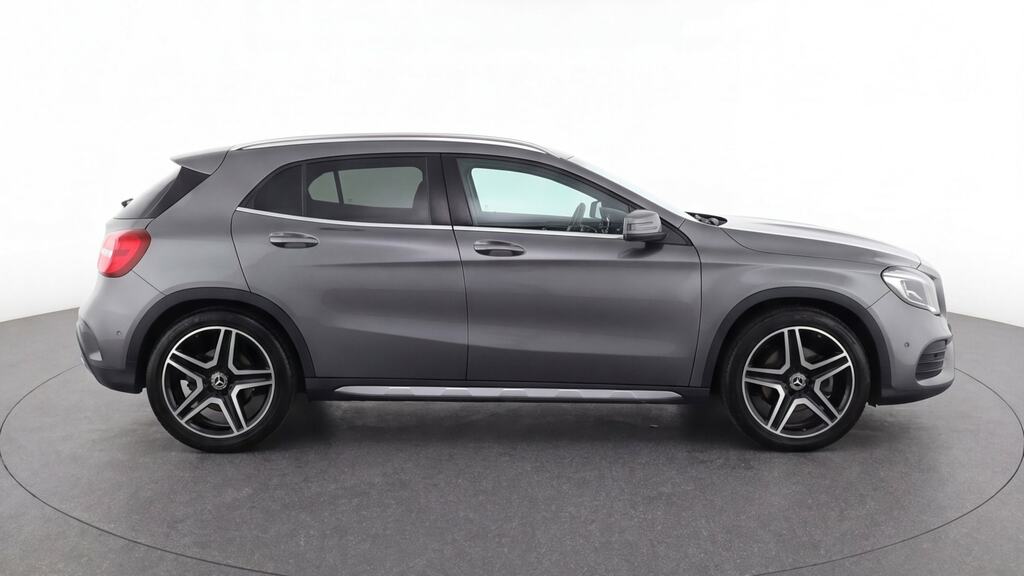 Mercedes-Benz GLA Class Gla 200 Amg Line Grey #8