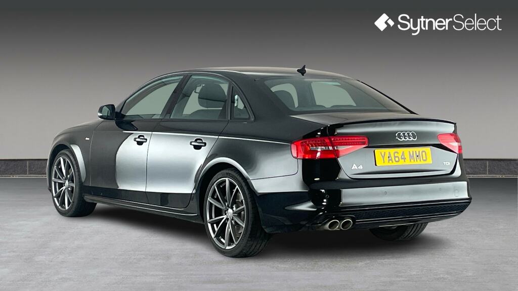 Audi A4 2.0 Tdi 150 Black Edition Plus Black #2