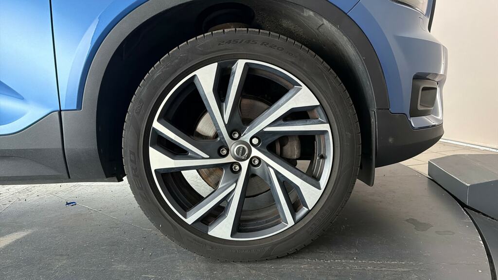 Volvo XC40 1.5L R-design Silver #23