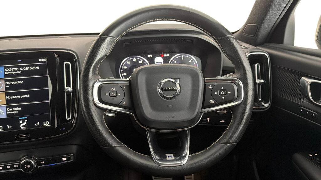Volvo XC40 1.5L R-design Silver #8