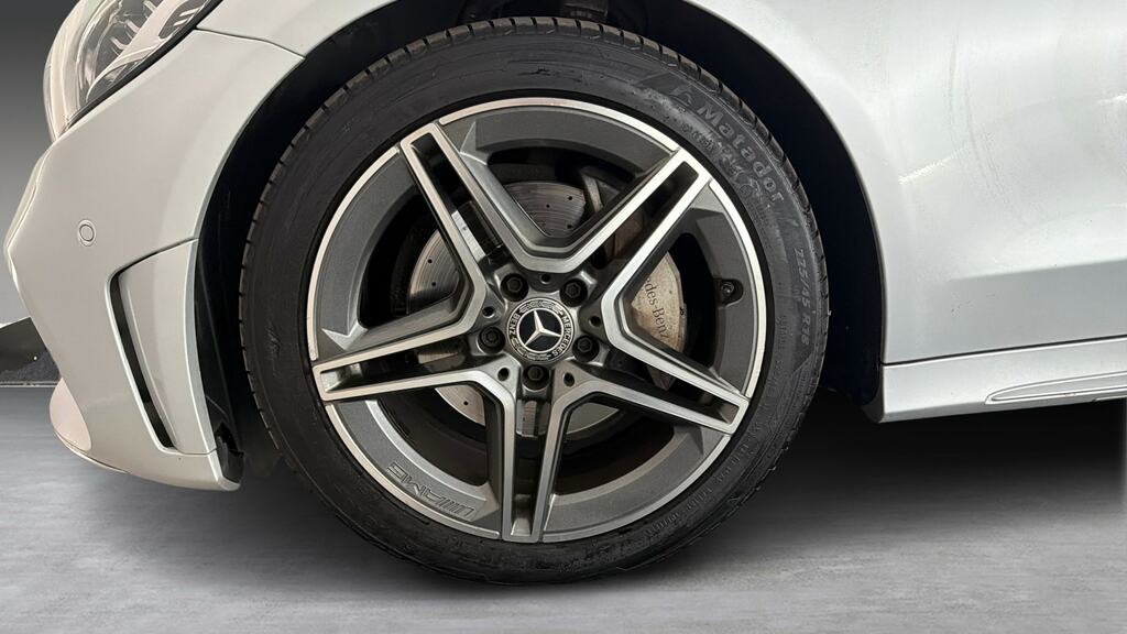 Mercedes-Benz C Class Amg C 43 4Matic Red #26
