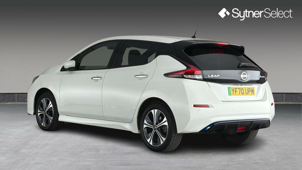 Nissan Leaf 160Kw E N-tec 62Kwh White #2