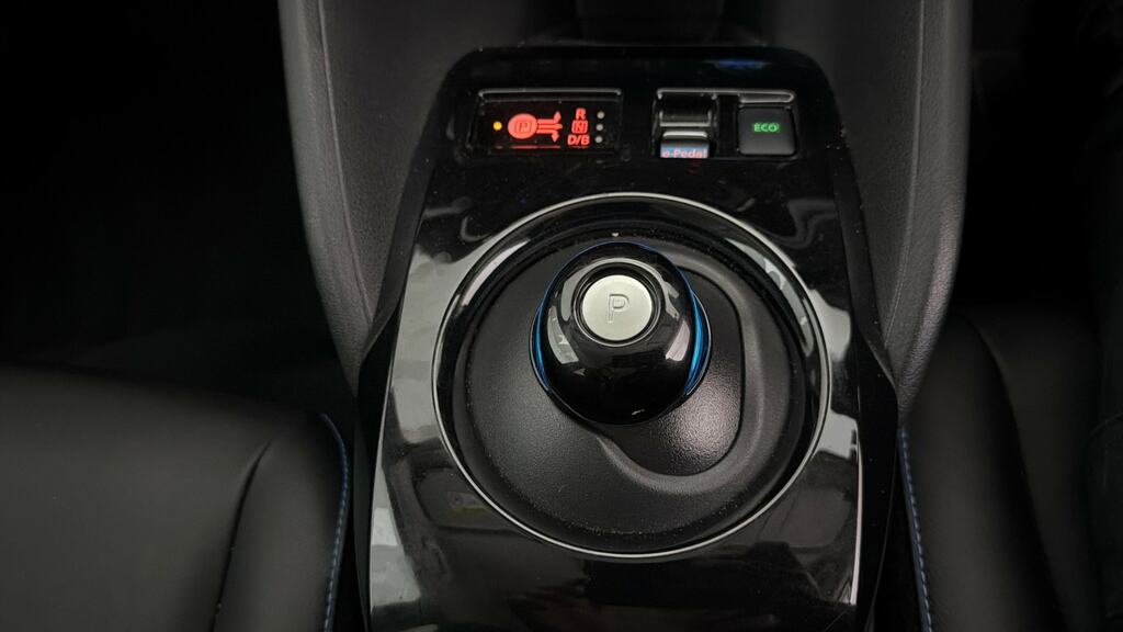 Nissan Leaf 62Kwh E Tekna Hatchback 217 Ps Black #14