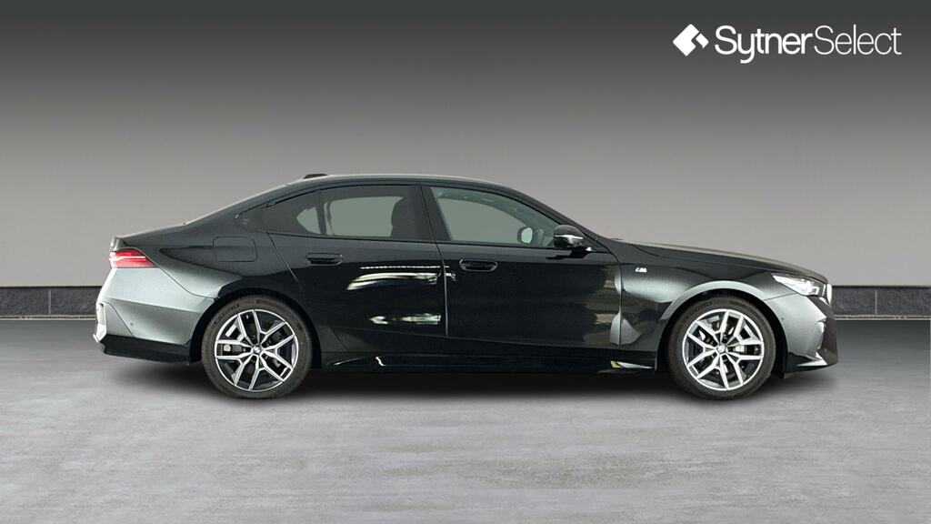 BMW 5 Series 520I M Sport Black #3