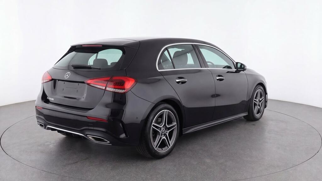 Mercedes-Benz EQC Suv Black #4