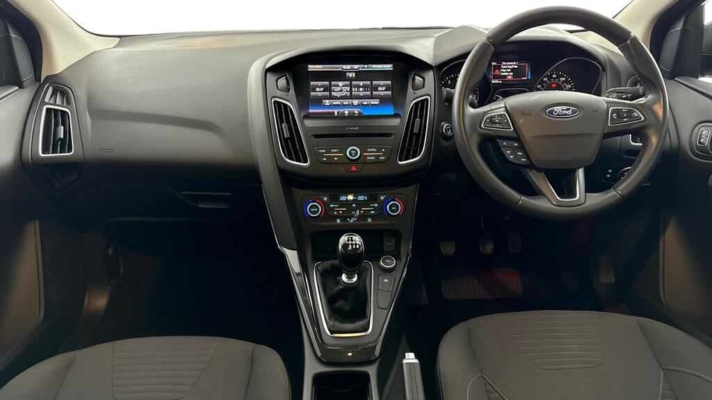 Ford Focus 1.0 Ecoboost 125 Titanium Black #5