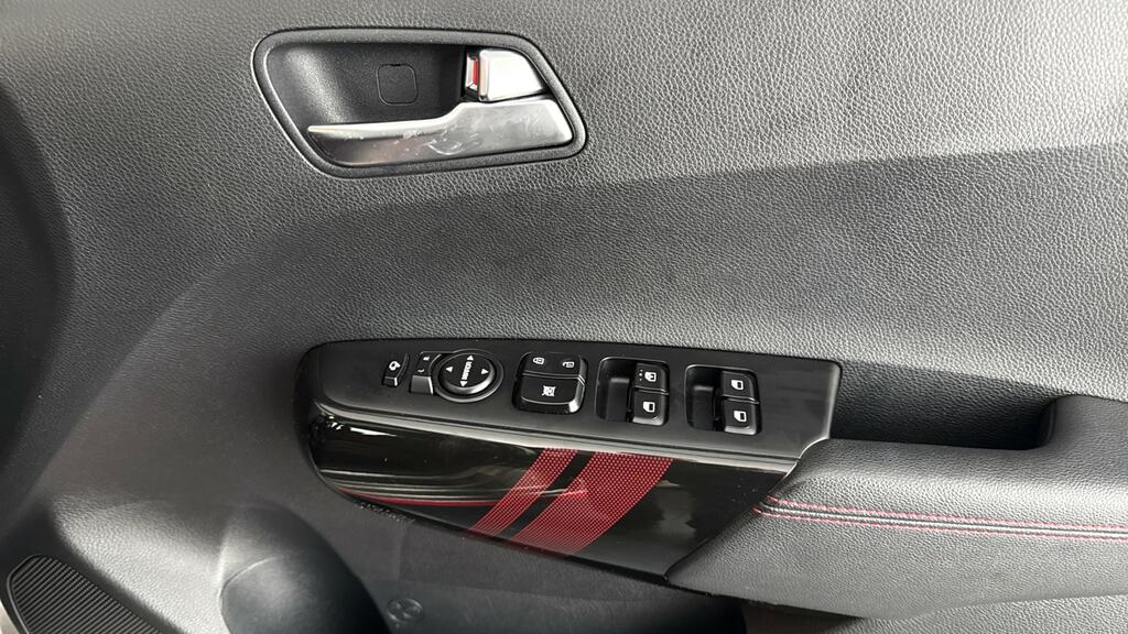 Kia Picanto 1.25 X-line White #21