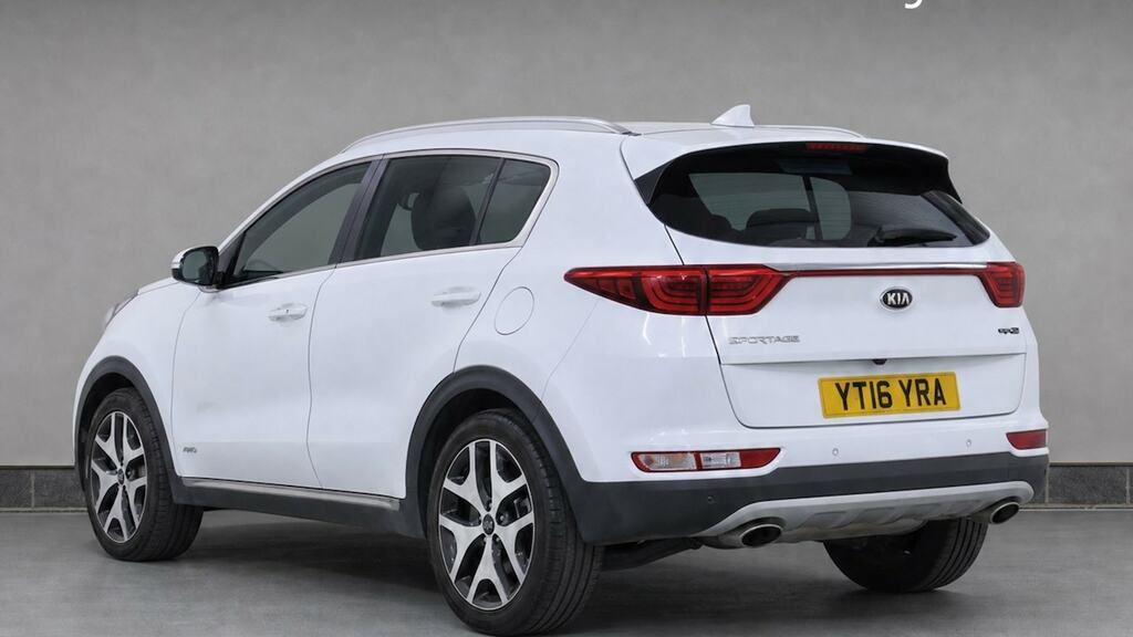 Kia Sportage 1.6T Gdi Gt-line Dct Awd White #3