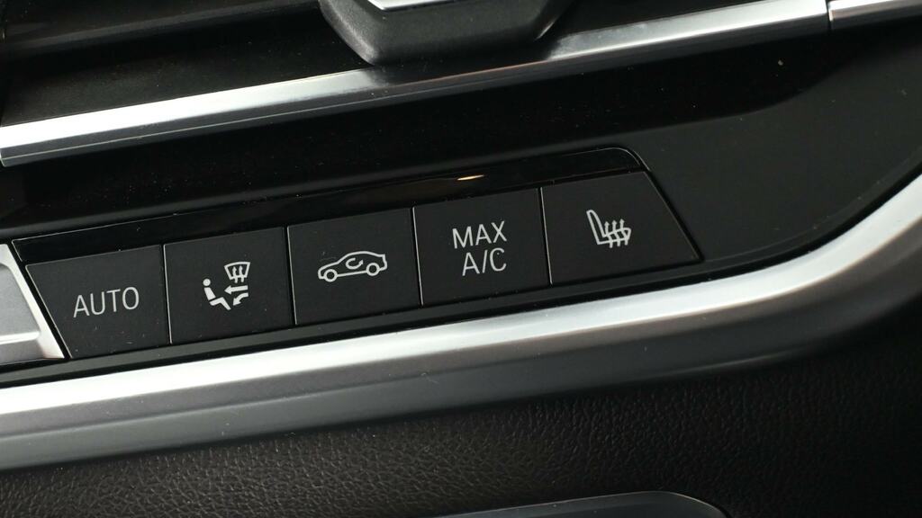 BMW X5 Xdrive M50i Black #24