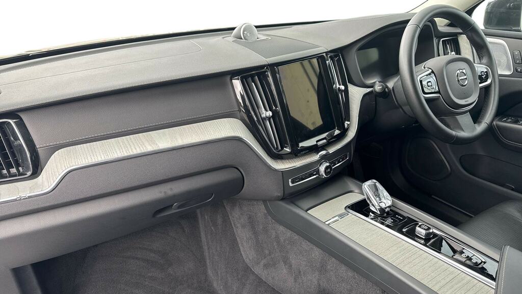 Volvo XC60 2.0 B5p Ultra Bright Awd Geartronic RV74VBY Grey #4