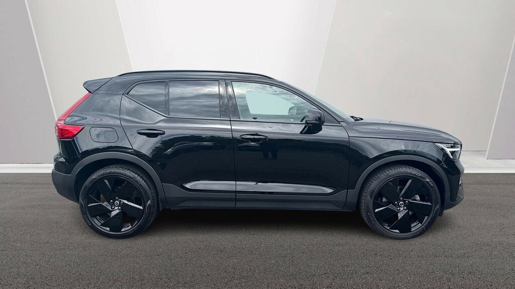 Volvo XC40 2.0 B3p Plus Black Edition MJ75JKO Black #3