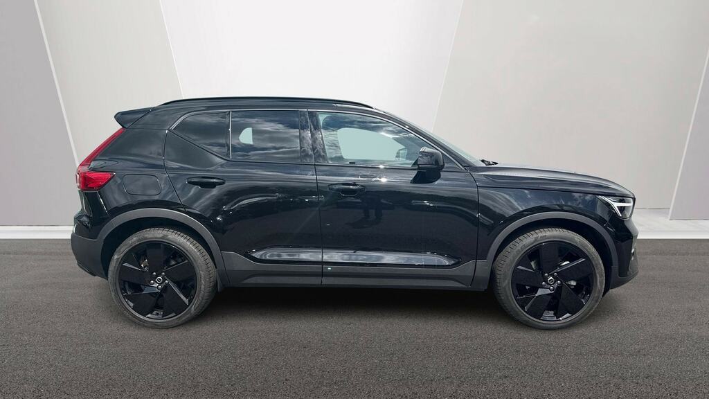 Volvo XC40 2.0 B3p Plus Black Edition MM75PEO Black #3