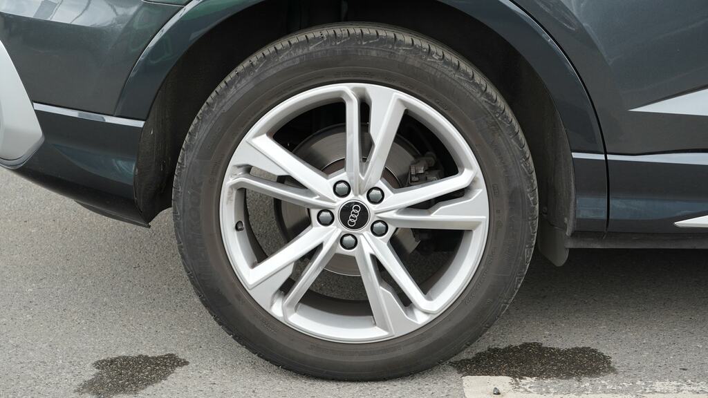 Audi Q3 35 Tfsi S Line S Tronic Grey #5