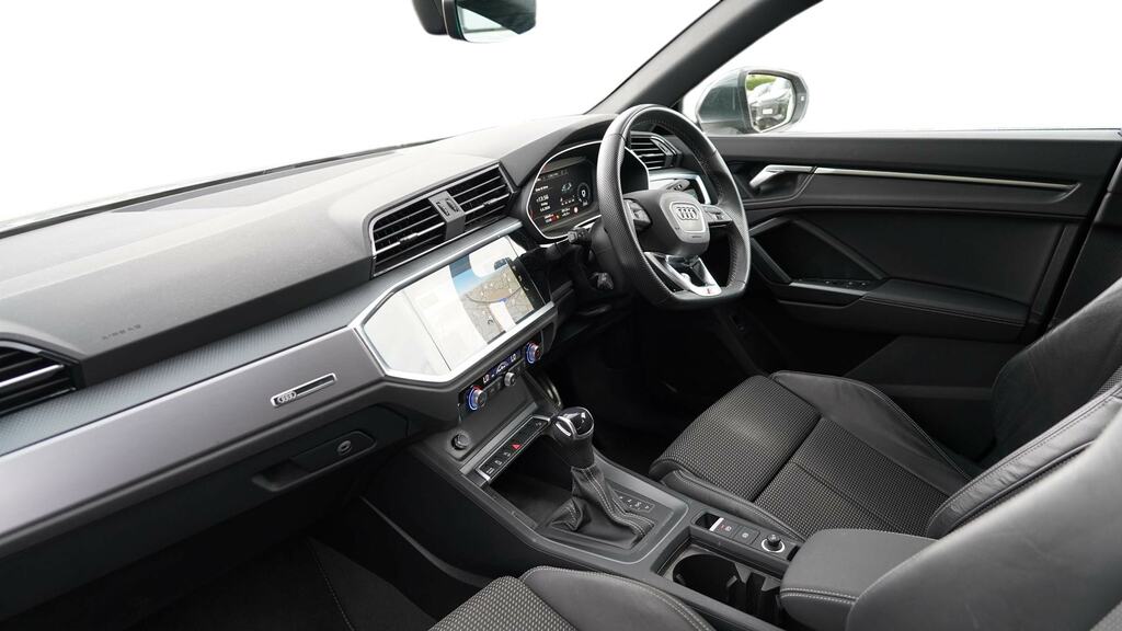 Audi Q3 35 Tfsi S Line S Tronic Grey #2