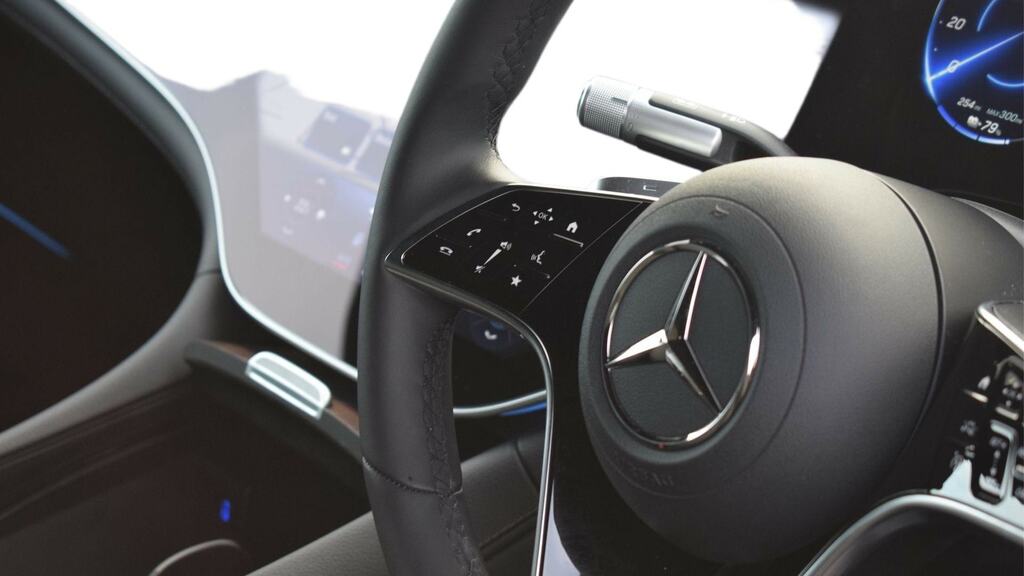 Mercedes-Benz EQS Amg Line Black #9