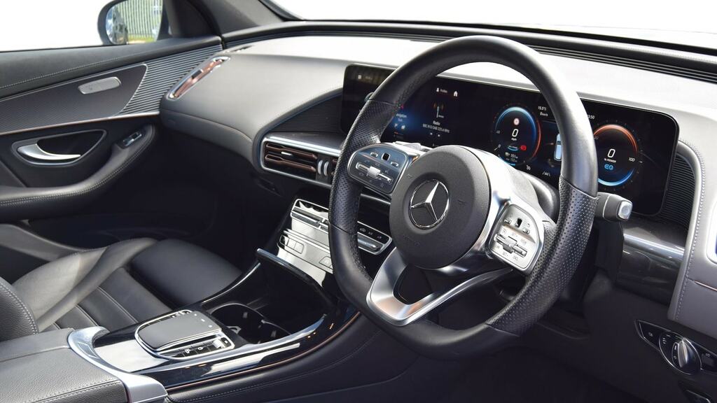 Mercedes-Benz EQC Eqc 400 300Kw Amg Line Premium 80Kwh Silver #3