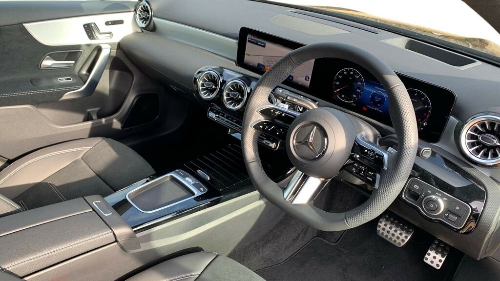 Mercedes-Benz A Class A200 Amg Line Executive Black #3