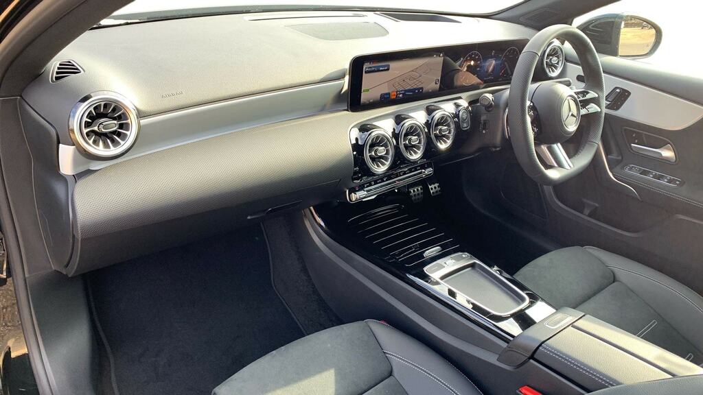 Mercedes-Benz A Class A200 Amg Line Executive Black #8