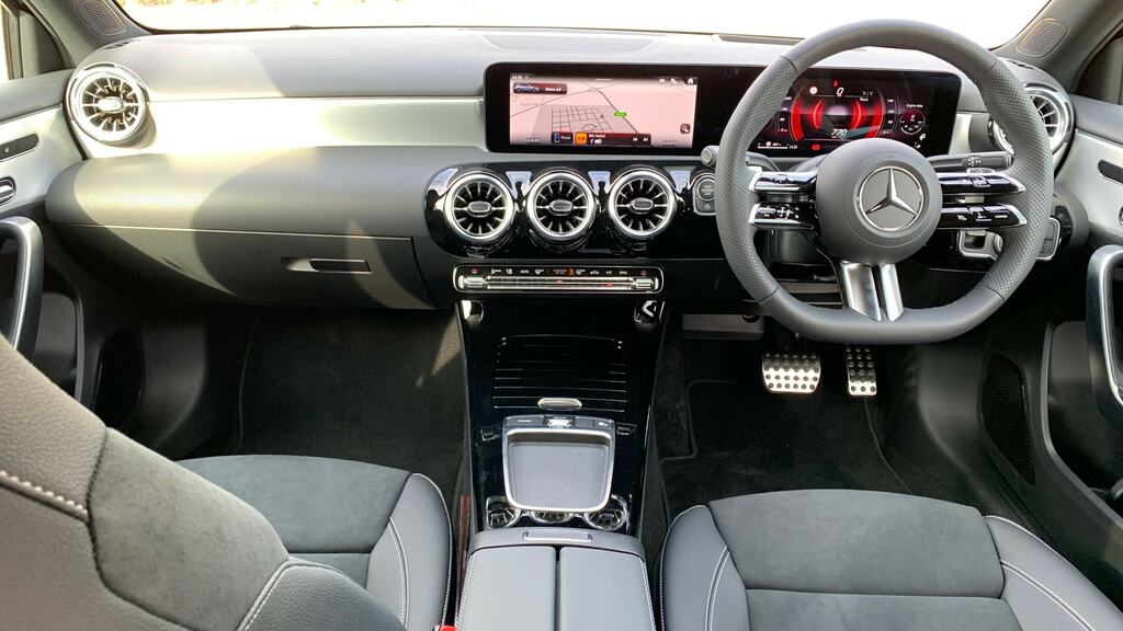 Mercedes-Benz A Class A200 Amg Line Executive Black #10