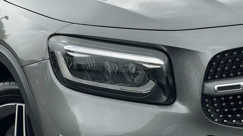 Mercedes-Benz GLB Class Glb 200 Amg Line Premium D A White #18