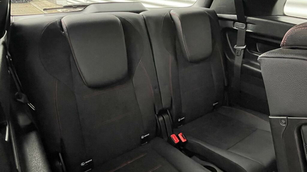 Mercedes-Benz GLB Class Glb 200 Amg Line Premium D A White #21