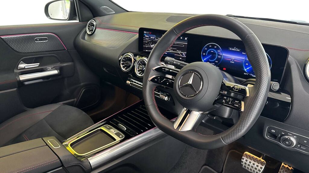 Mercedes-Benz EQA Eqa 250 140Kw Urban Edition 70.5Kwh Black #3