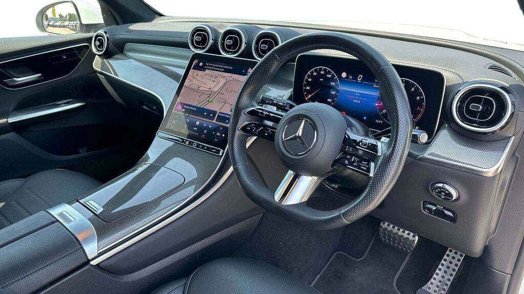Mercedes-Benz GLC Class Glc 300 4Matic Amg Line 9G-tronic VX73WSN White #3