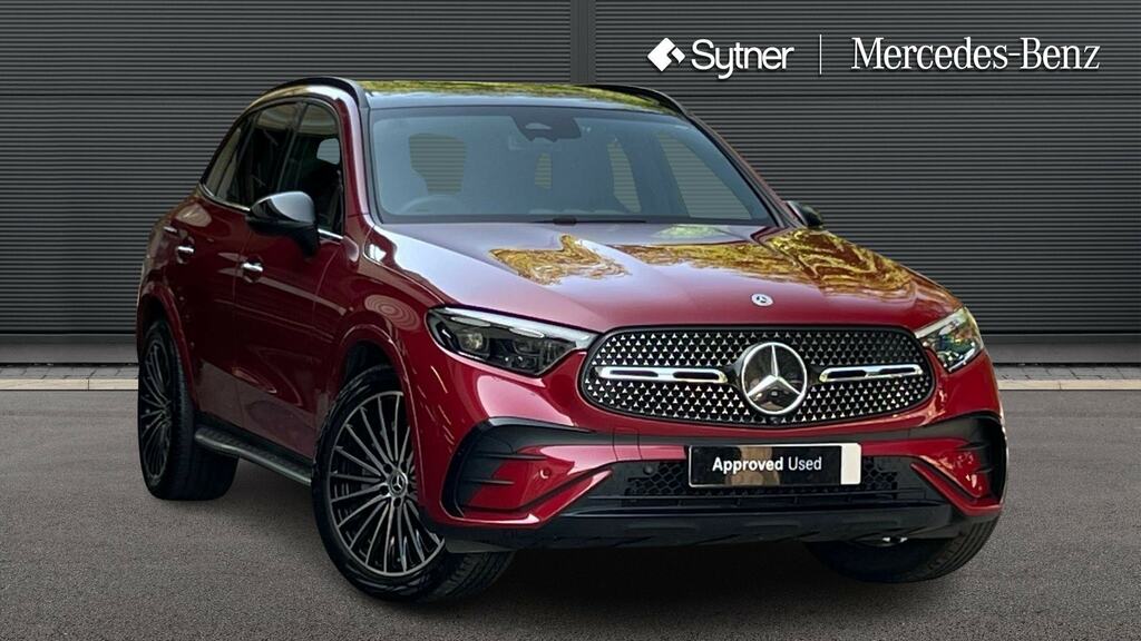 Mercedes-Benz GLC Class Glc 300 4Matic Amg Line Premium Plus 9G-tronic Red