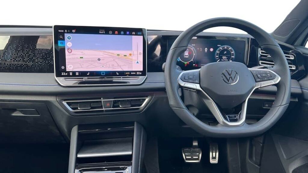 Volkswagen Tiguan Elegance Launch Edition White #9
