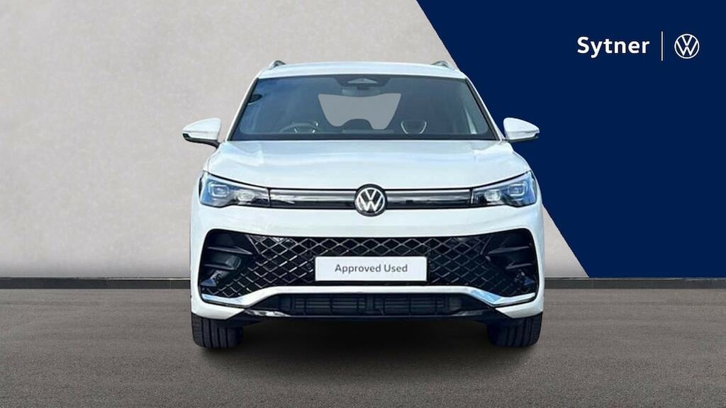 Volkswagen Tiguan Elegance Launch Edition White #7