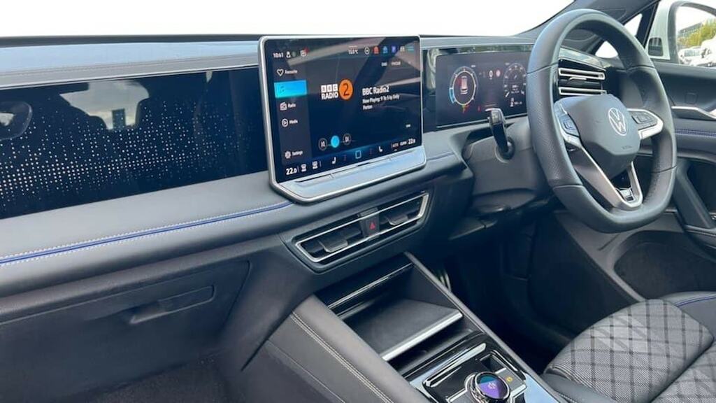 Volkswagen Tiguan Elegance Launch Edition White #2