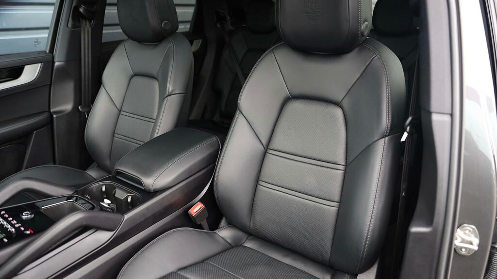 Porsche Cayenne Turbo E-hybrid Tiptronic S 5 Seat Black #9
