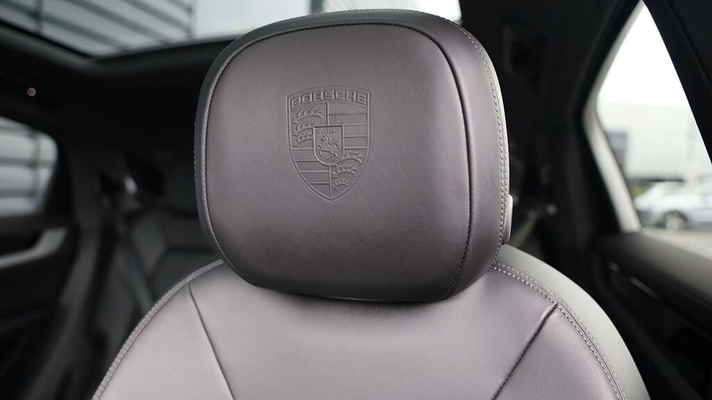 Porsche Cayenne Turbo E-hybrid Tiptronic S 5 Seat Black #10