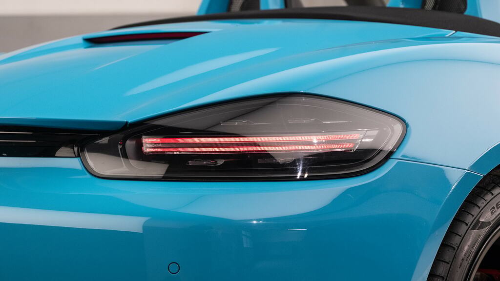 Porsche 718 Boxster 718 Boxster Gts Silver #28