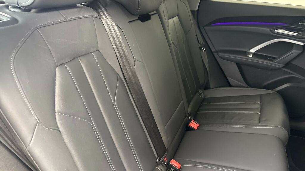 Audi Q5 2.0 Tdi Quattro Launch Edition S Tronic Black #16