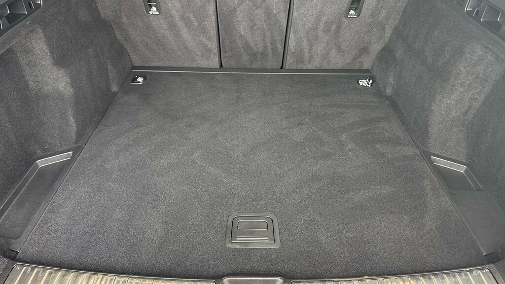 Audi Q5 2.0 Tdi Quattro Launch Edition S Tronic Black #20